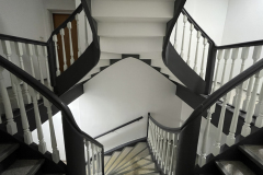 24-01-05-Jena-Treppenhaus-007