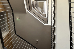 25-06-08-Darmstadt-008-Treppen-Man